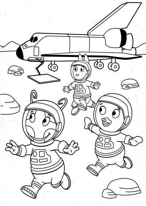 The Backyardigans, : Pablo and Unique and Austin Landing on the Moon in the Backyardigans Coloring Page